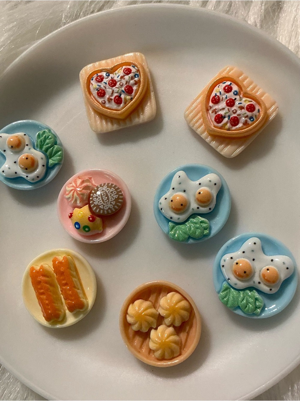 Lot of 8 mini plates of food dollhouse accessories